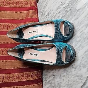 Miu Miu Turquoise Python Embossed Leather Peep Toe Platform Pumps Size 6.5